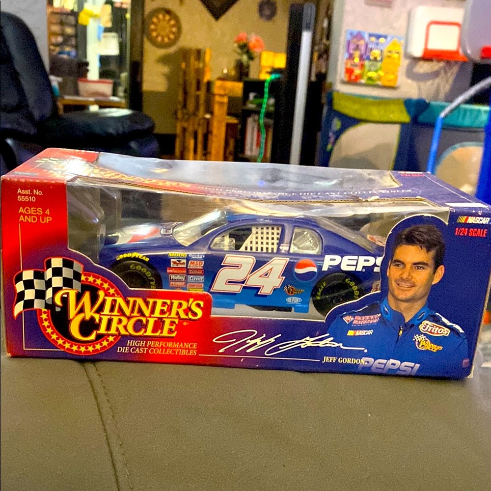 Jeff Gordon Pepsi Die-Cast Car -
